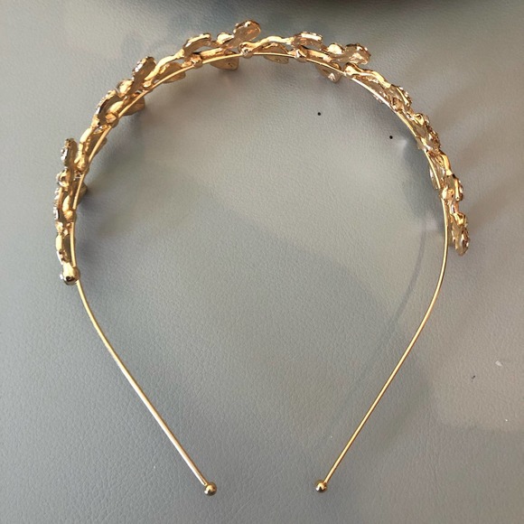 Boutique  gold leaf and floral crystal headband - Picture 5 of 6